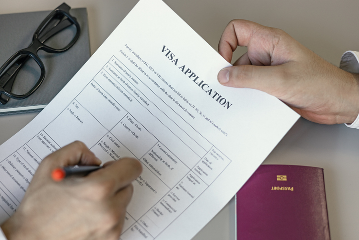 就労ビザ申請事業